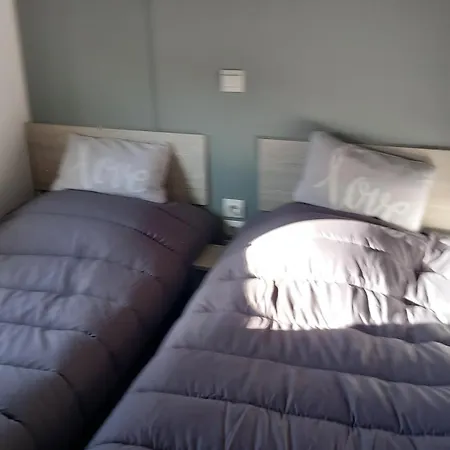 Kamp alanı Mobil 4 Personnes 30 M2 Sète