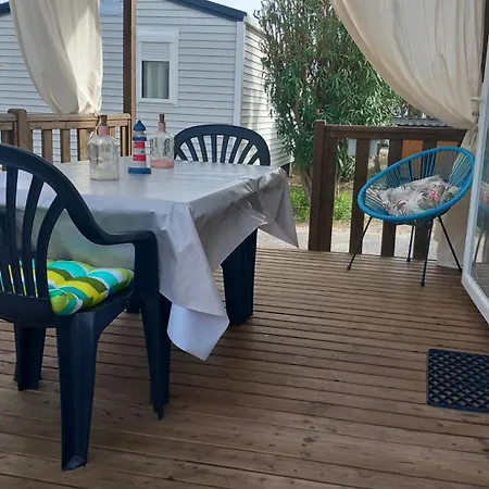 Kamp alanı Mobil 4 Personnes 30 M2 *